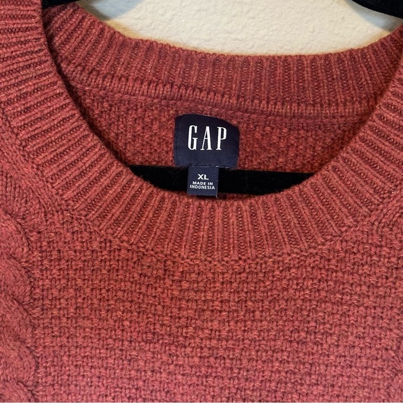 GAP Cable Knit Wool Blend Sweater in Burnt Red Size XL - Picture 5 of 7